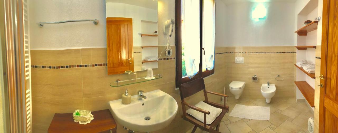 Bed and Breakfast La Chicca Di Francesca Санта-Тереза-Галлура Экстерьер фото